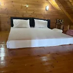 Chalé Oxygono Wooden House *